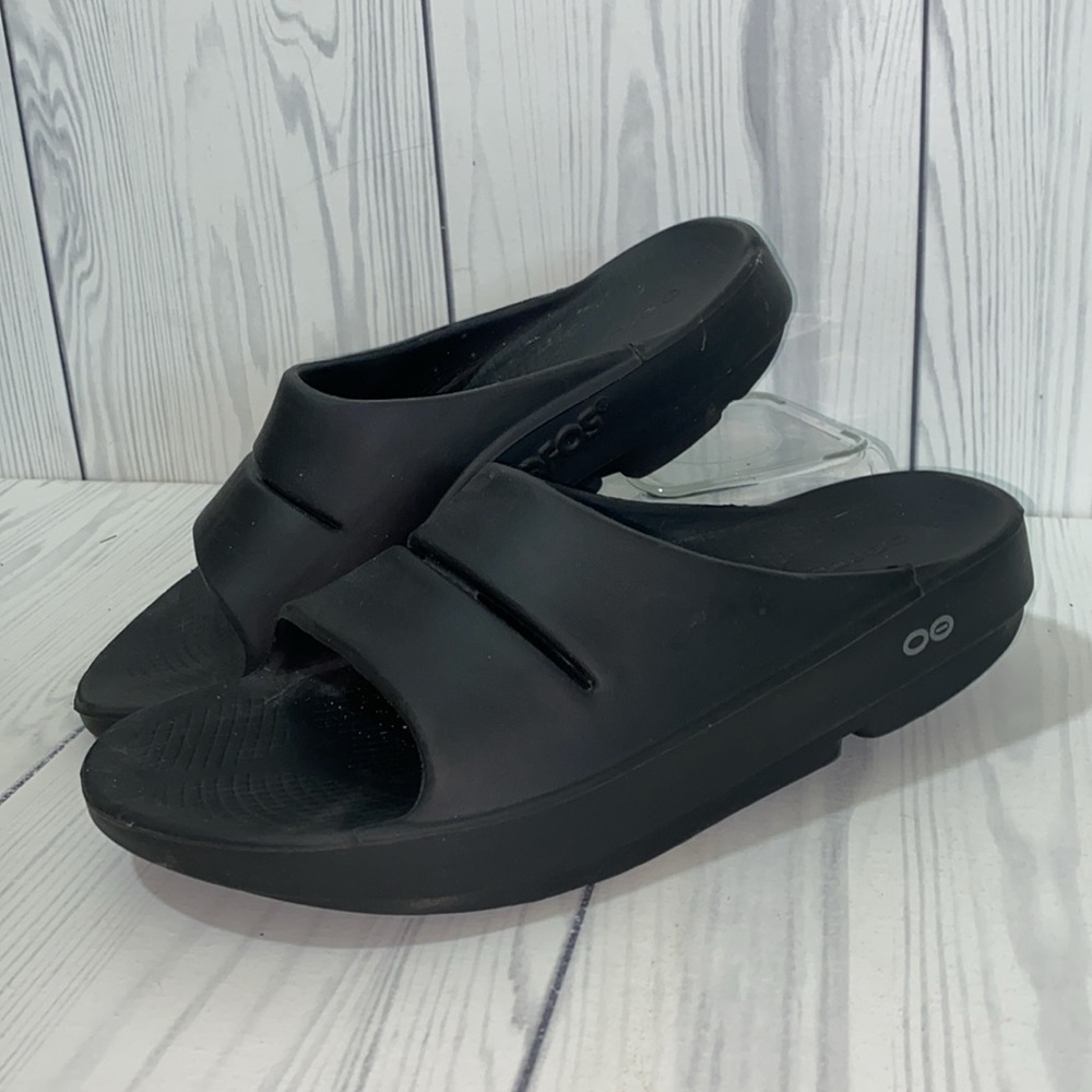 OOFOS Women's Black Slide Sandals